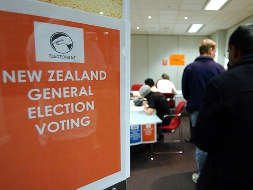 Cử tri New Zealand đi bỏ phiếu sớm